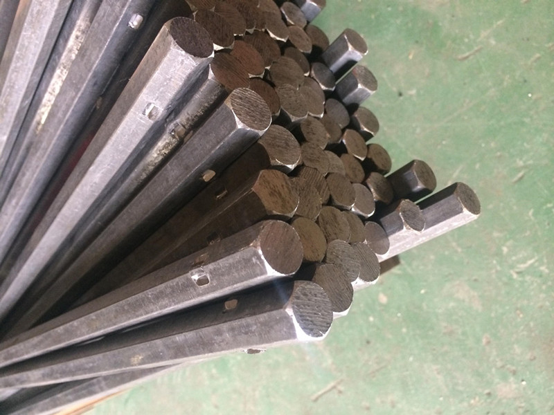 7/16 Hex Shaft Galvanized Gravity Roller